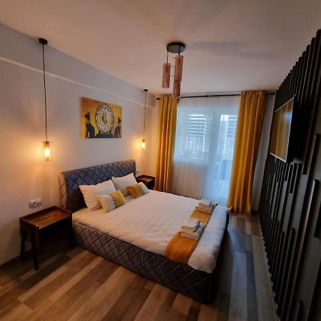 Luxury Apartments Bacău Exterior foto