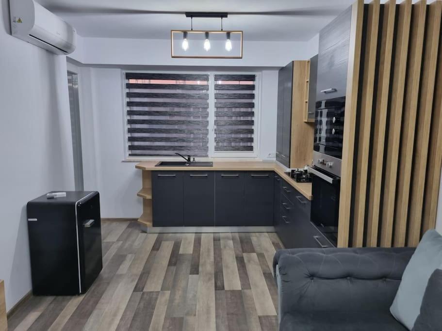 Luxury Apartments Bacău Exterior foto
